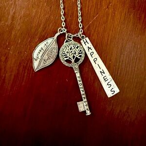 Hallmark | Pendant Necklace